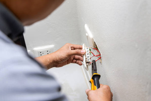 Best Electrical Contractors for Businesses  in Harwood Heights, IL